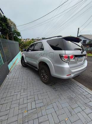 TOYOTA HILUX SW4 2.7 SR 4X2 16V FLEX 4P AUTOMÁTICO